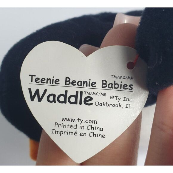 Vintage Ty WADDLE The Penguin Teenie Beanie Babies 5" Plush 1993 Stuffed Toy - Picture 7 of 8